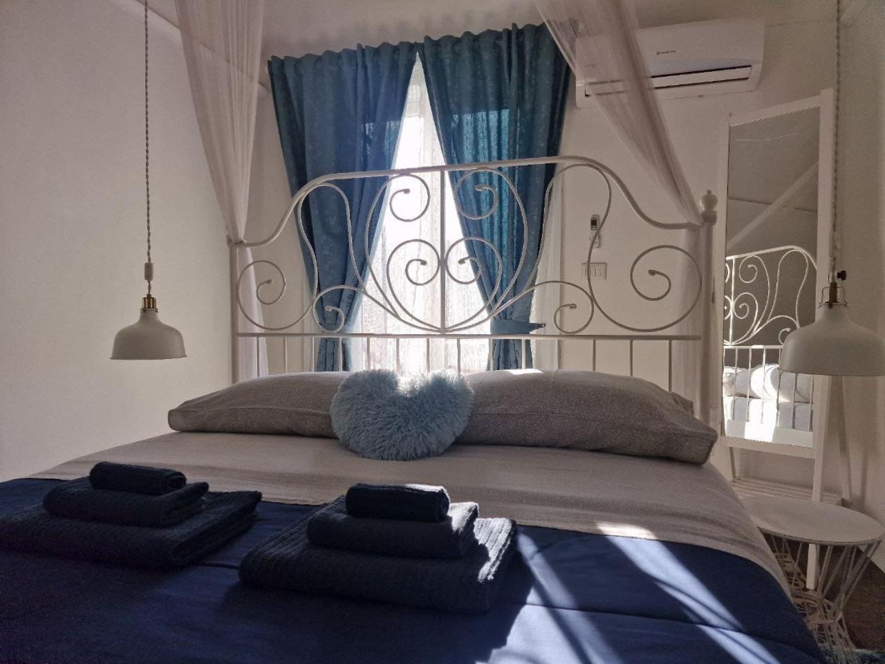 Siculi Central Apartment Катанія Екстер'єр фото