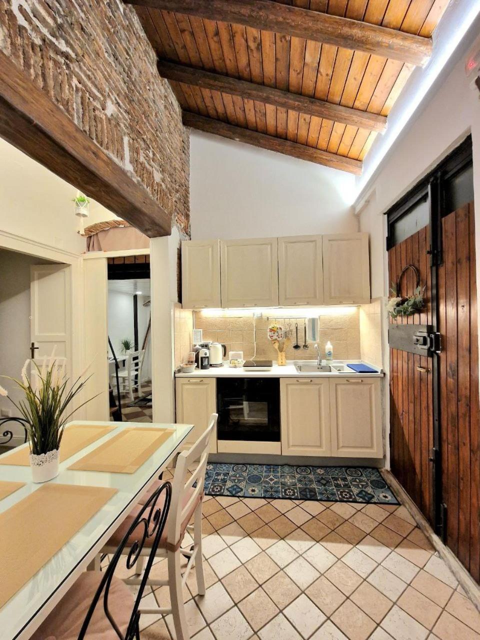 Siculi Central Apartment Катанія Екстер'єр фото